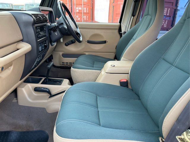 Used 1999 Jeep Wrangler Sahara image 14