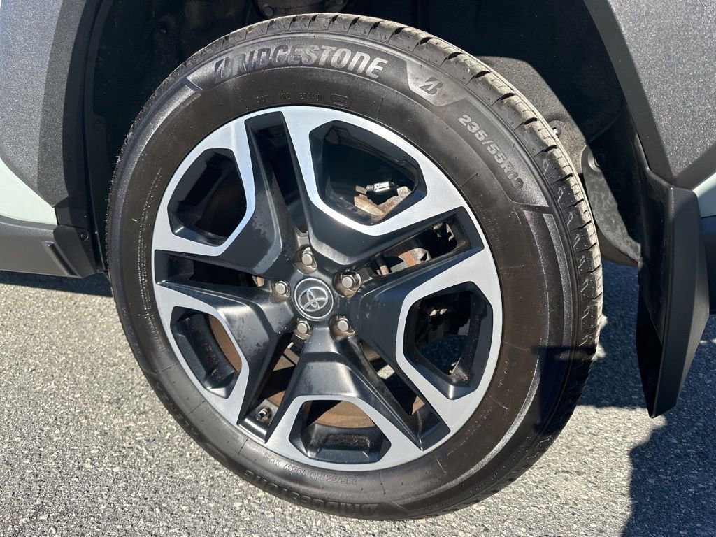 Used 2019 Toyota RAV4 Adventure image 30