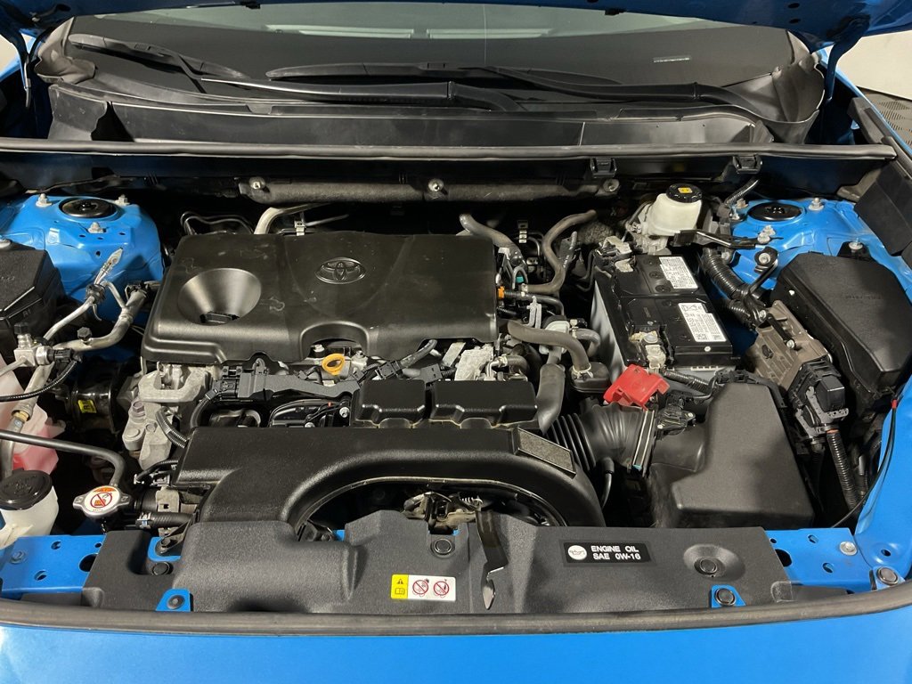 Used 2021 Toyota RAV4 XLE image 6