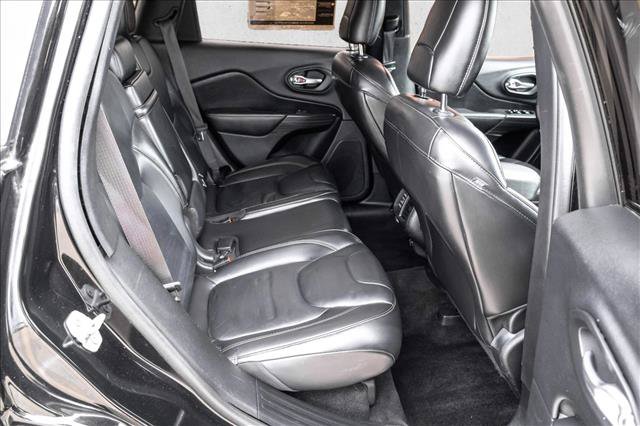 Used 2017 Jeep Cherokee Limited AWD/4WD image 22