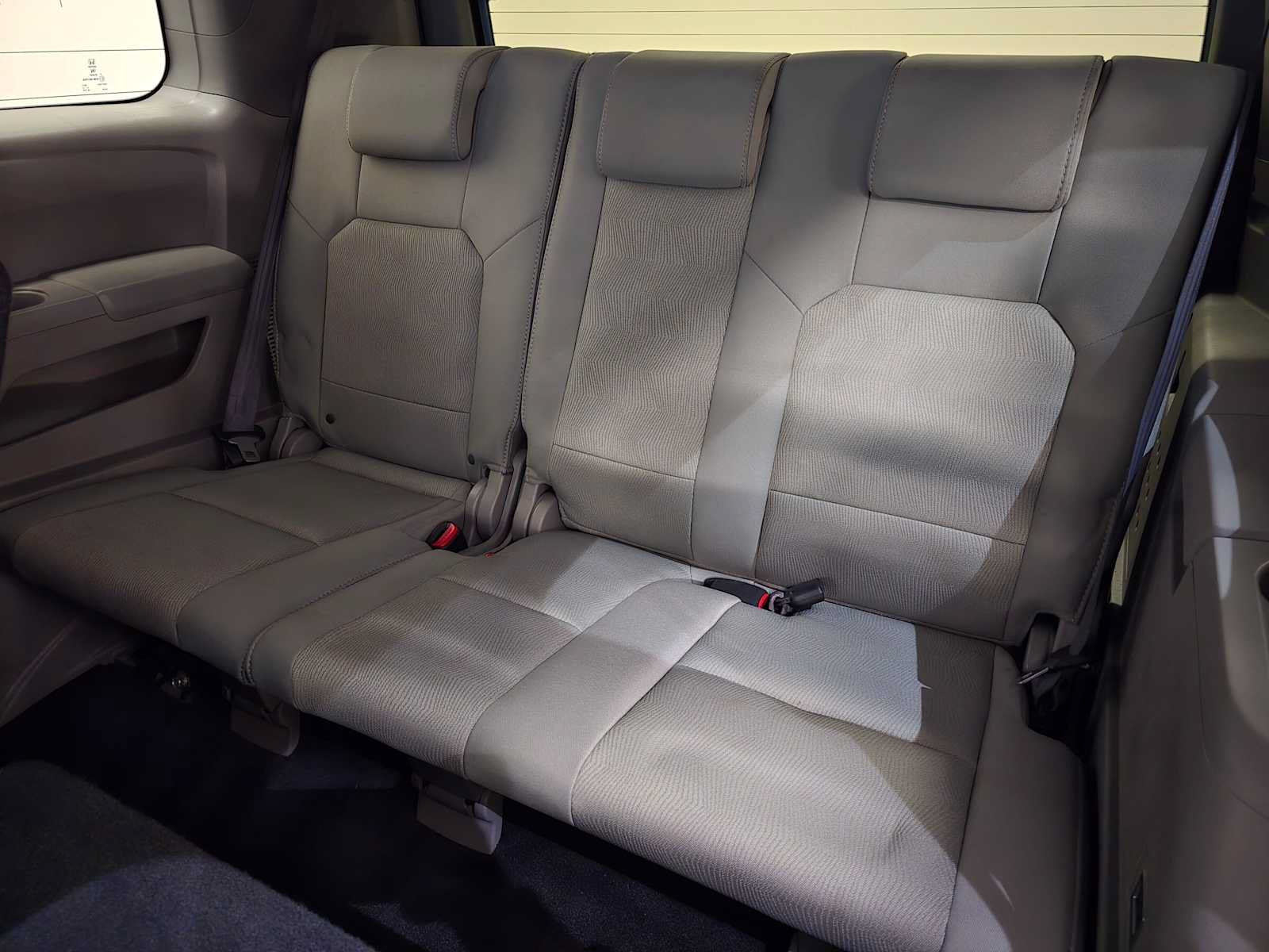 Used 2010 Honda Pilot LX image 23