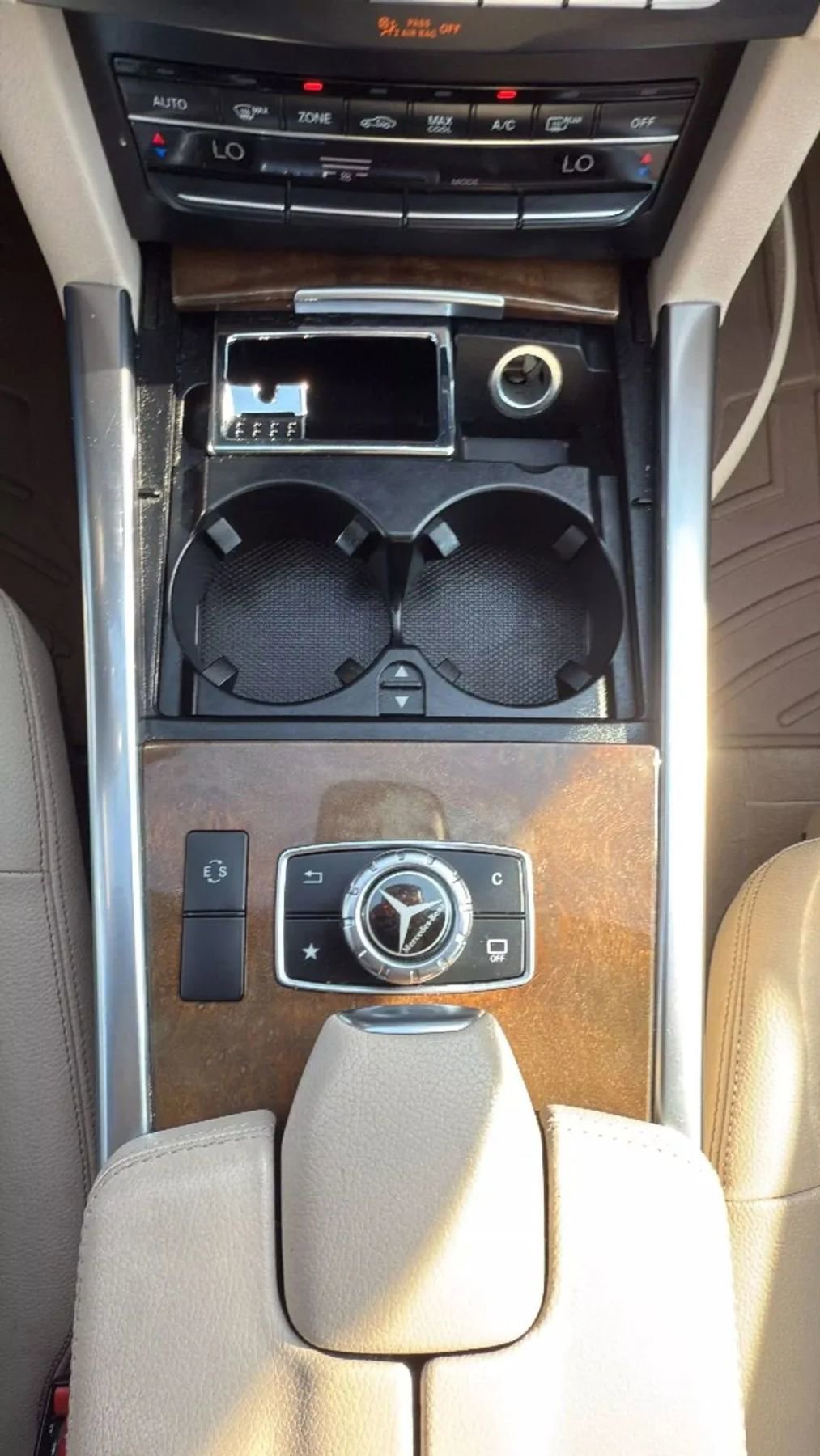 Used 2016 Mercedes-Benz E 350 4MATIC Sedan image 20