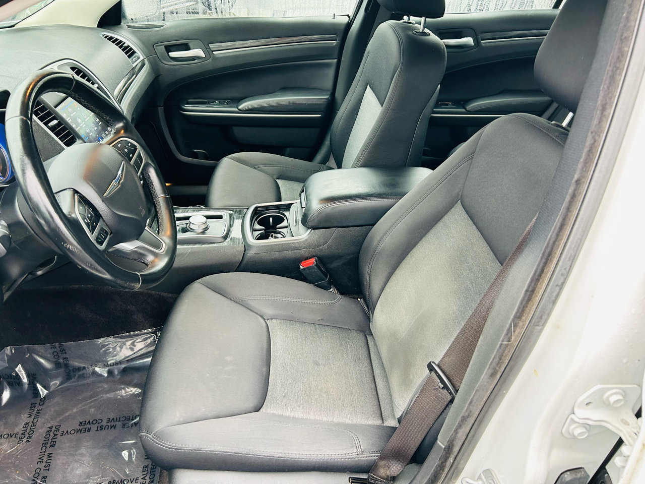 Used 2018 Chrysler 300 Touring w/ Sport Appearance Package image 16