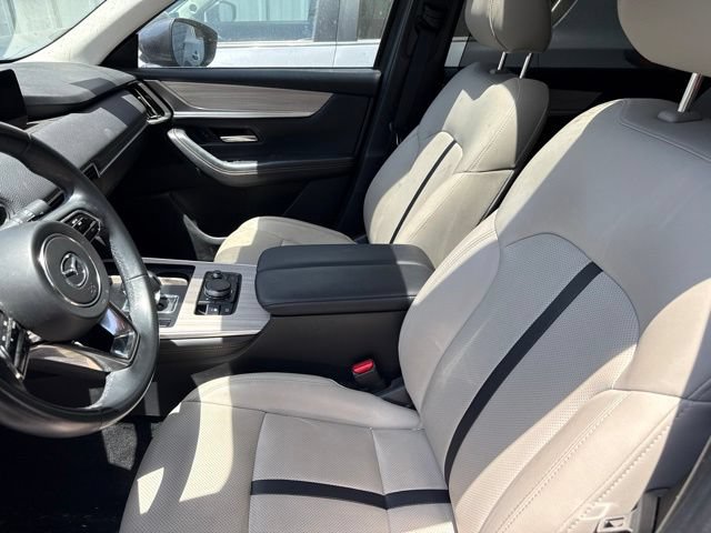 Used 2024 MAZDA CX-90 Plug-In Hybrid w/ Preferred AWD/4WD image 5