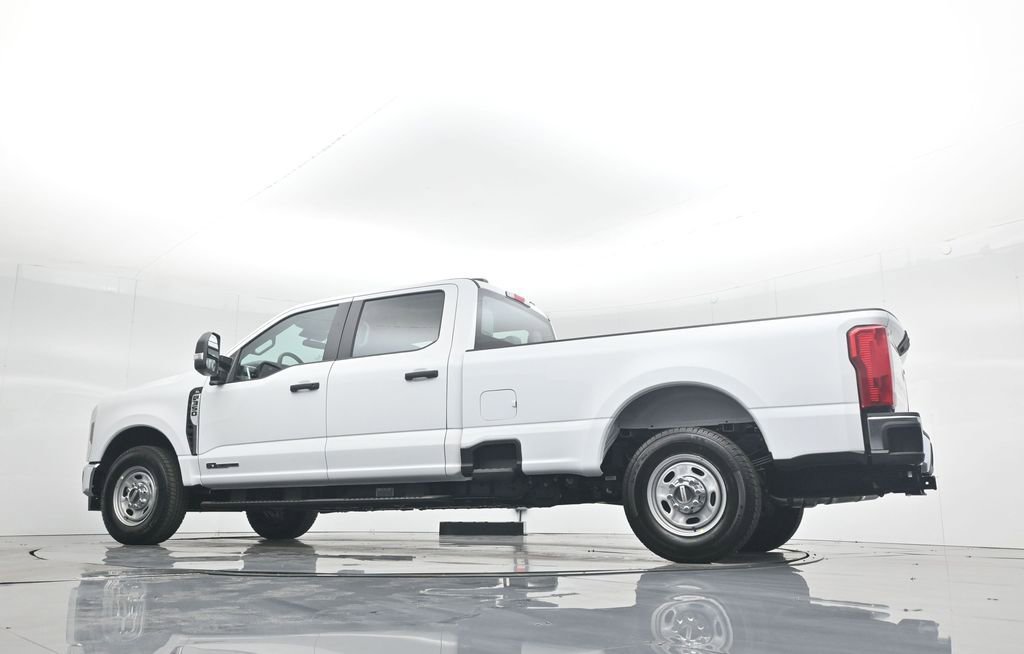 New 2026 Ford F350 XL w/ XL Chrome Package image 51
