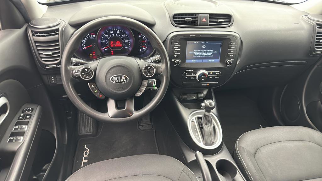 Used 2018 Kia Soul + FWD image 11