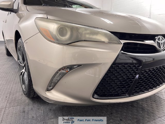 Used 2016 Toyota Camry XSE FWD image 8