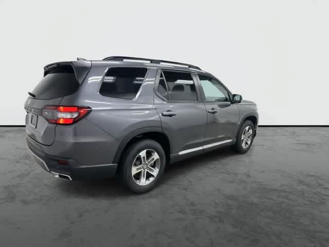 Certified 2026 Honda Pilot EX-L image 4