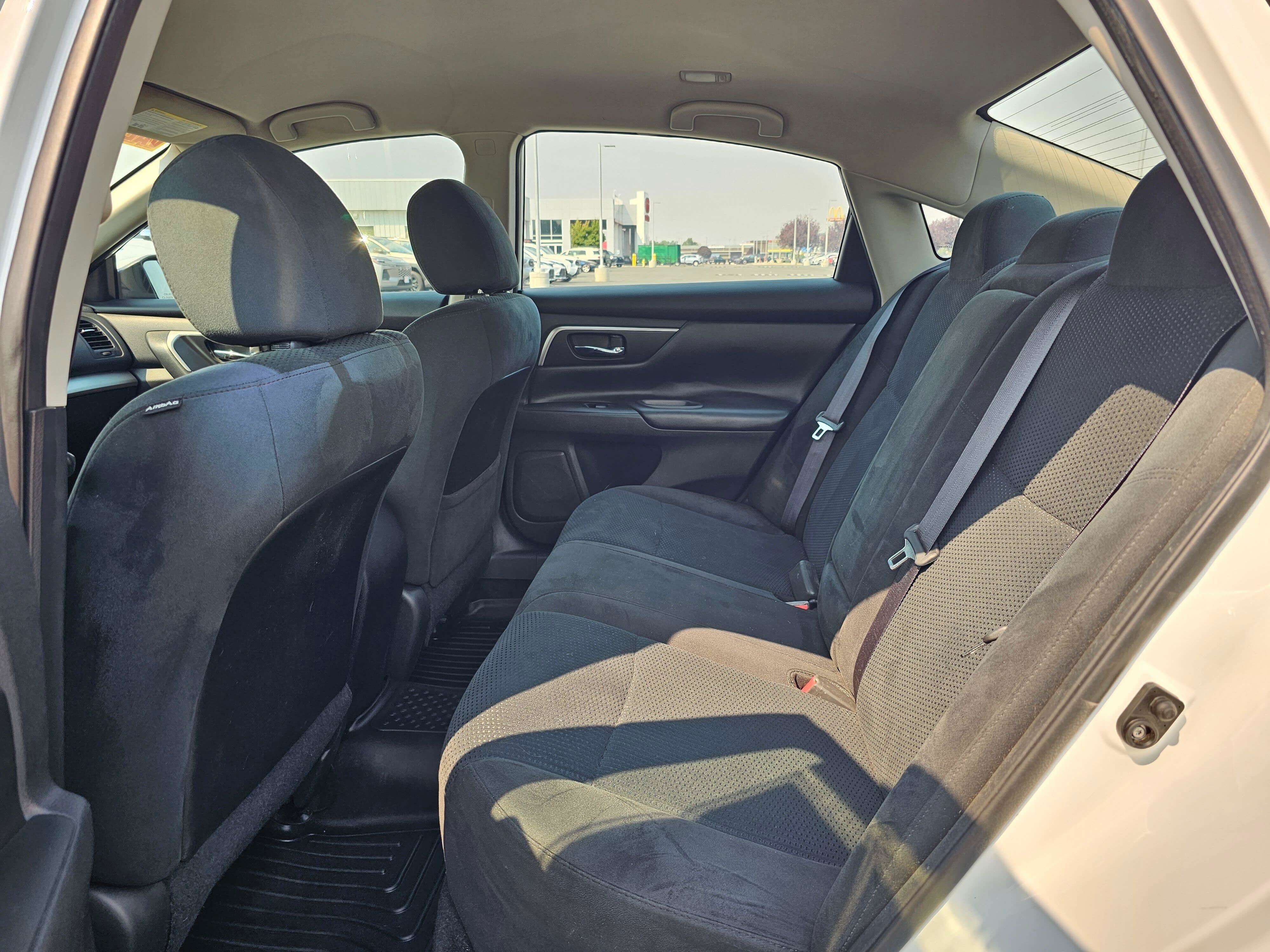 Used 2015 Nissan Altima 2.5 S FWD image 16