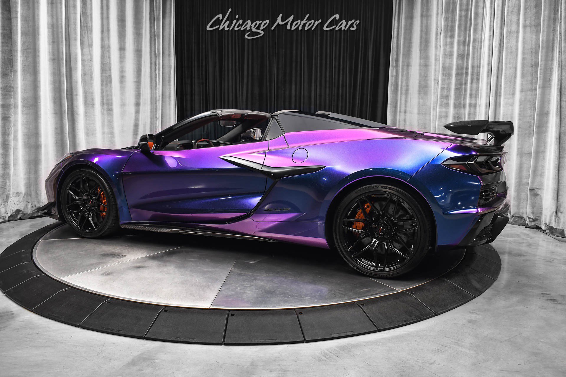 Used 2025 Chevrolet Corvette Z06 w/ Z07 Performance Package image 3