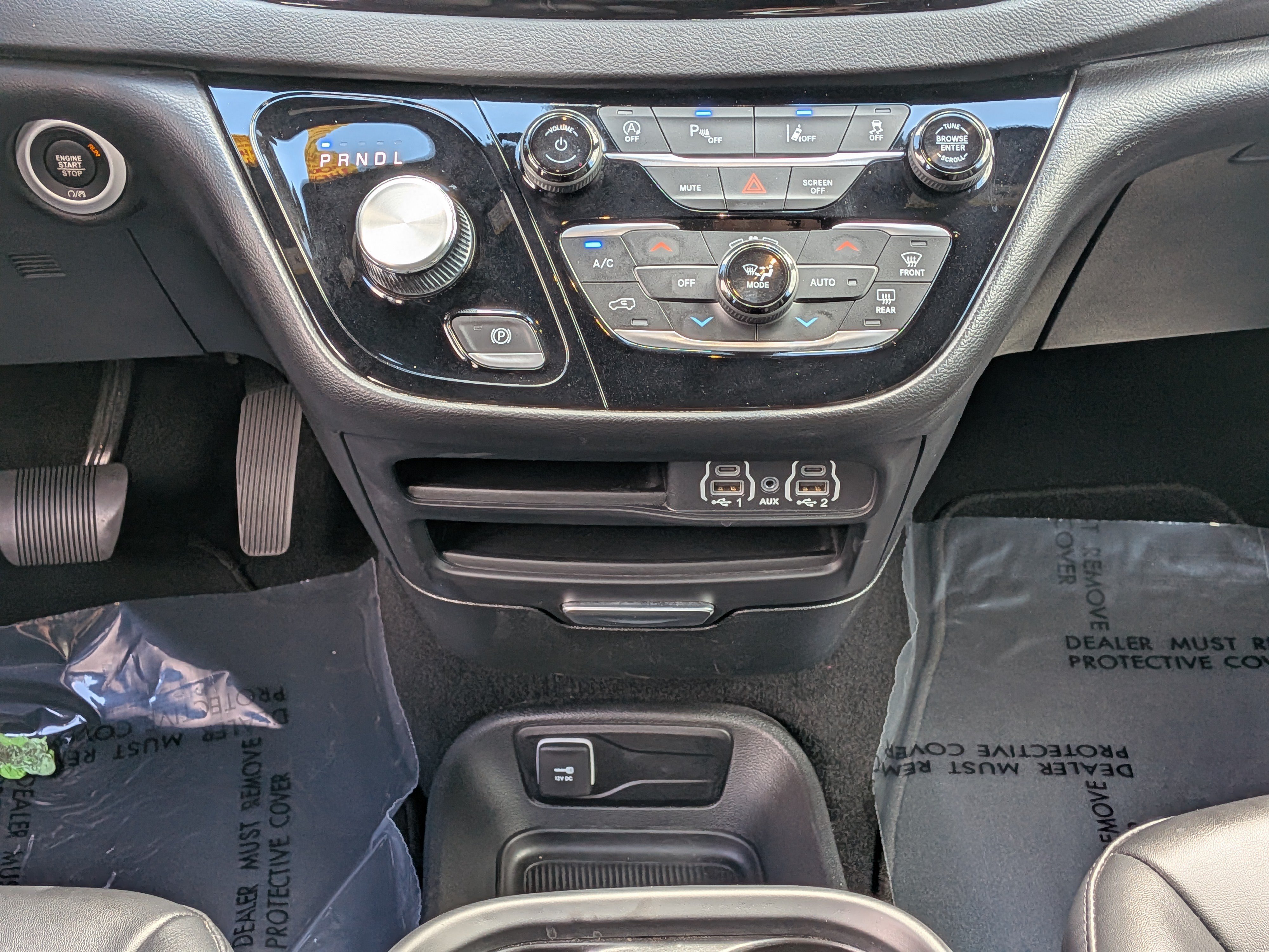 Used 2025 Chrysler Pacifica Select FWD image 21