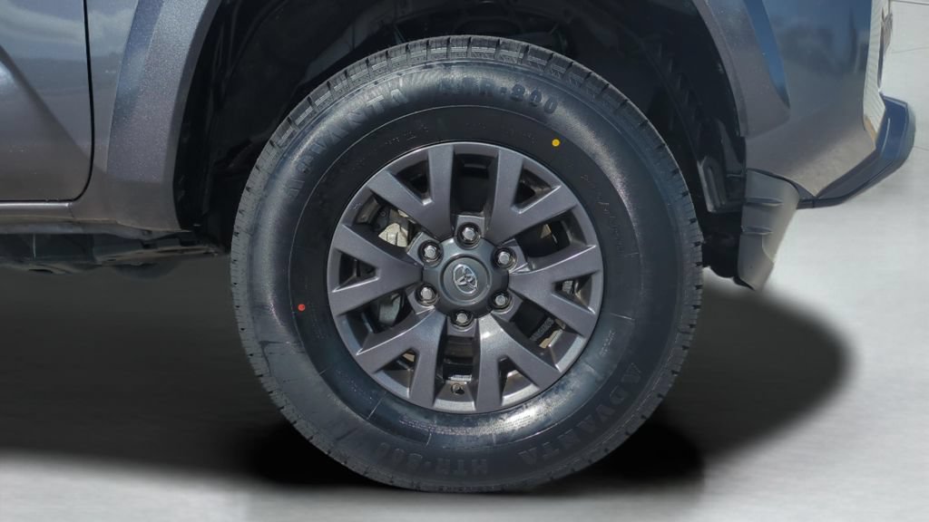 Used 2023 Toyota Tacoma SR5 RWD image 25