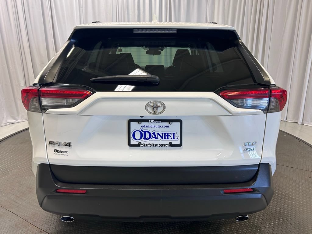 Used 2020 Toyota RAV4 XLE Premium AWD/4WD image 28