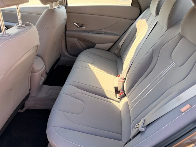 Used 2024 Hyundai Elantra SEL FWD image 7
