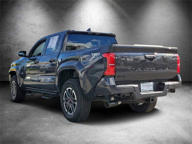 Used 2025 Toyota Tacoma TRD Sport image 4