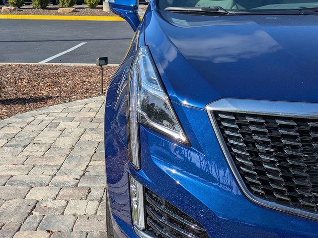 New 2025 Cadillac XT5 Premium Luxury w/ Technology Package FWD image 9