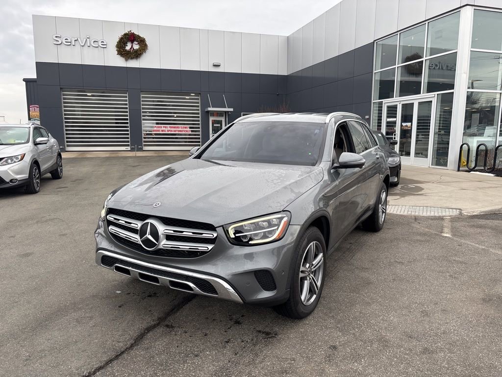 Used 2021 Mercedes-Benz GLC 300 image 3