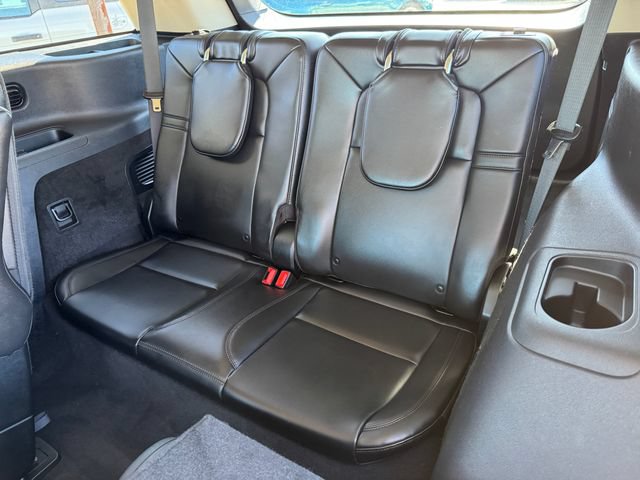 Used 2023 Lincoln Aviator AWD w/ Premium Package image 18