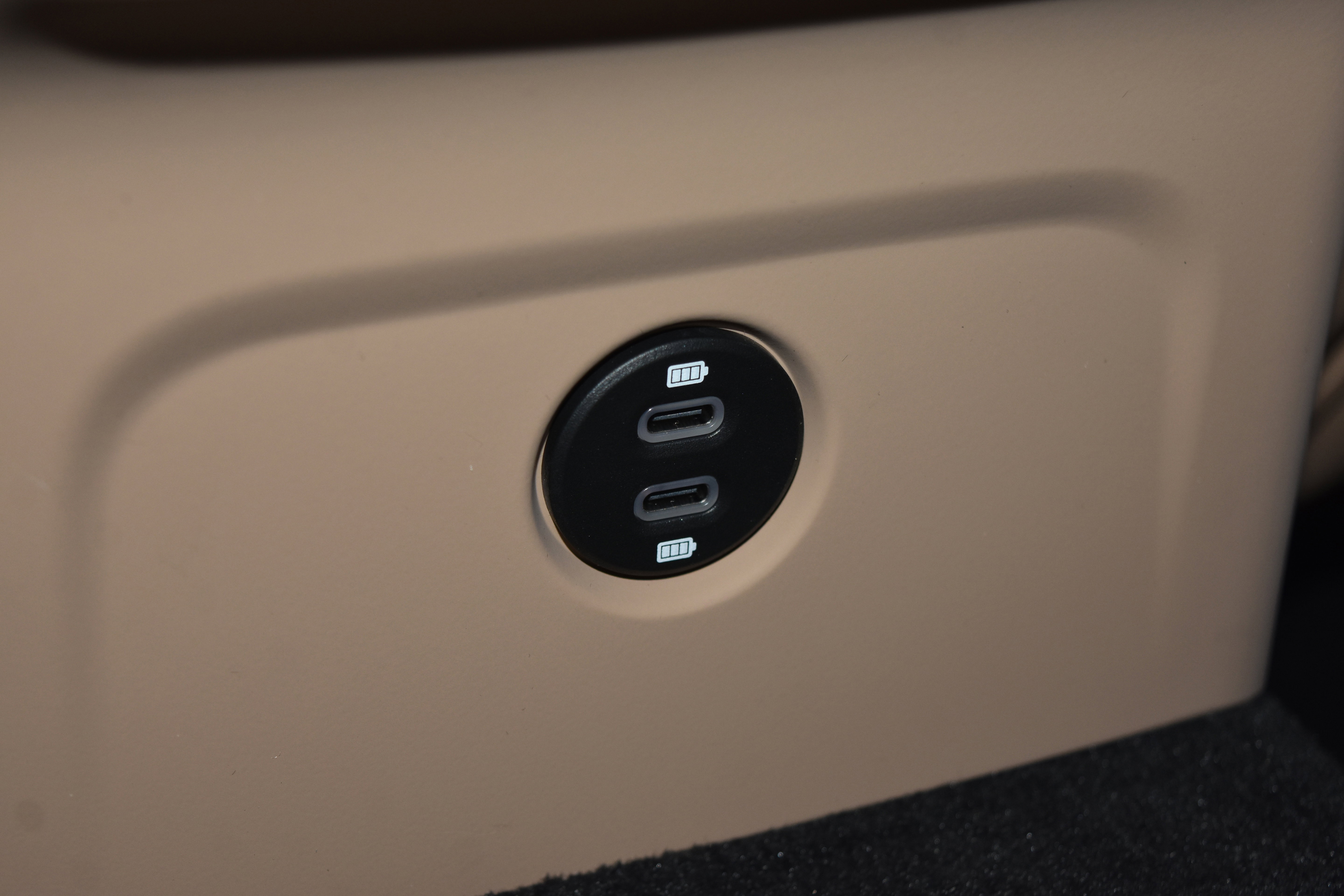 New 2026 Porsche Macan image 22