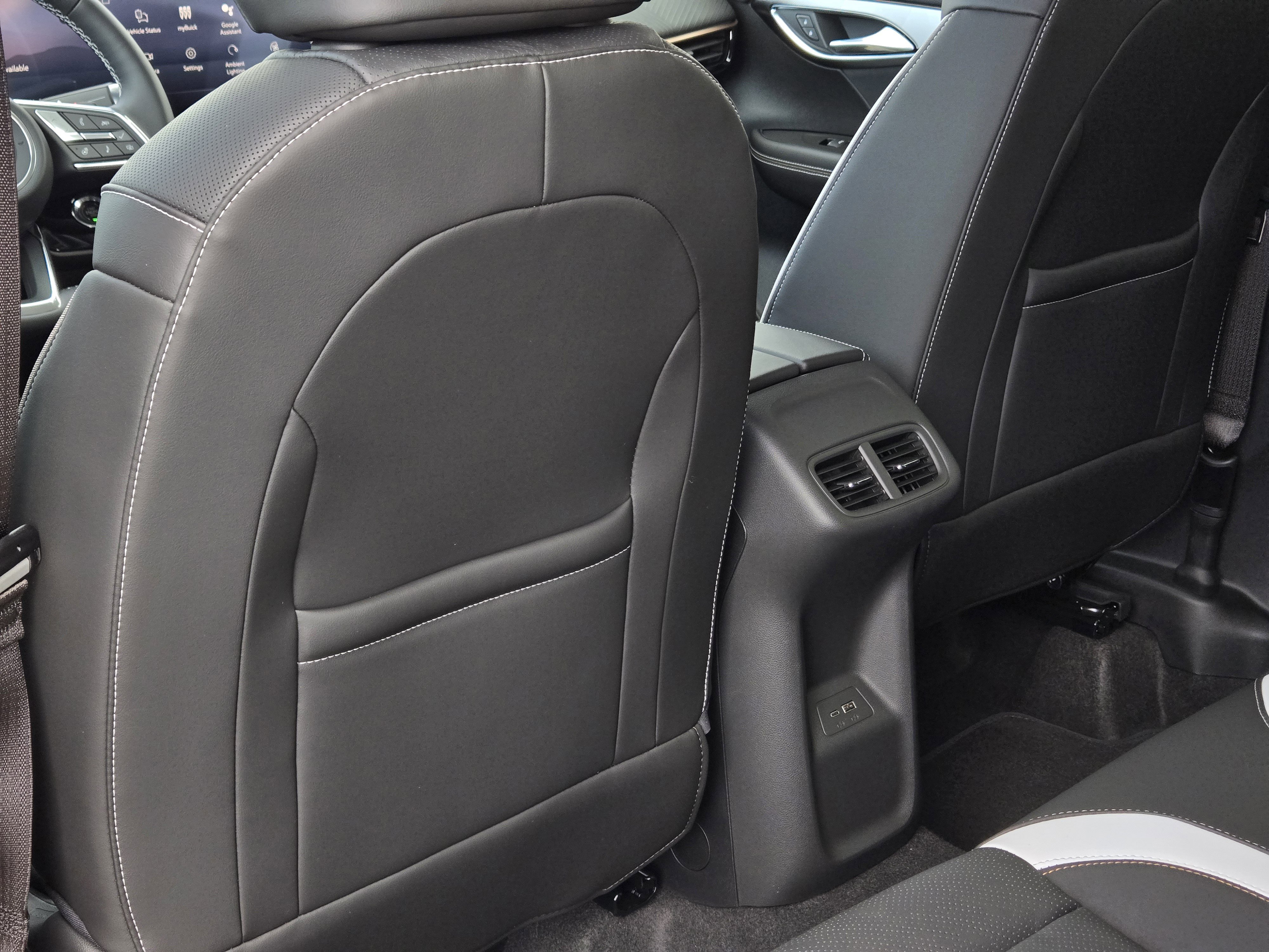 New 2026 Buick Envision Sport Touring AWD/4WD image 18