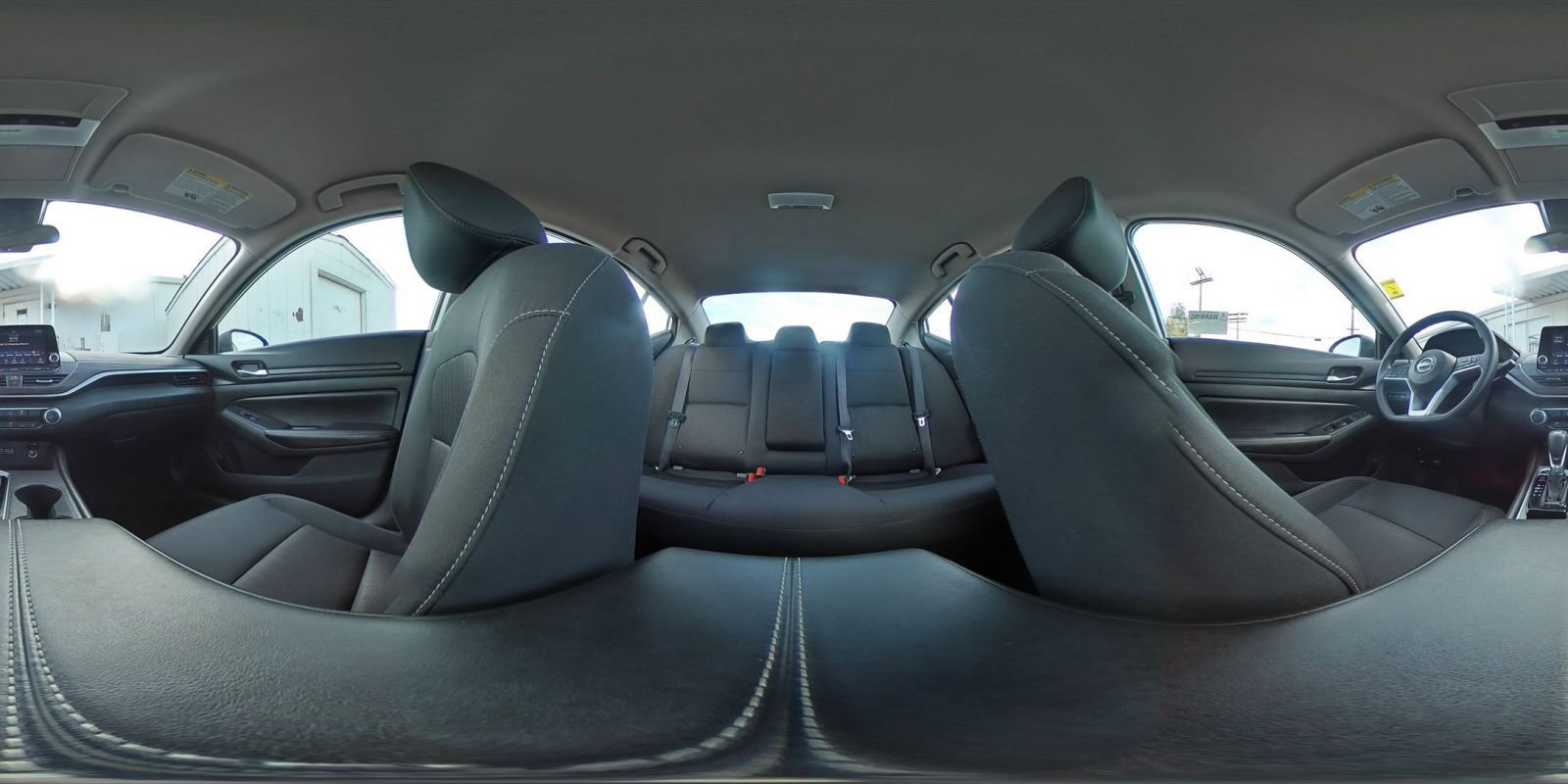 Used 2025 Nissan Altima 2.5 SV image 43