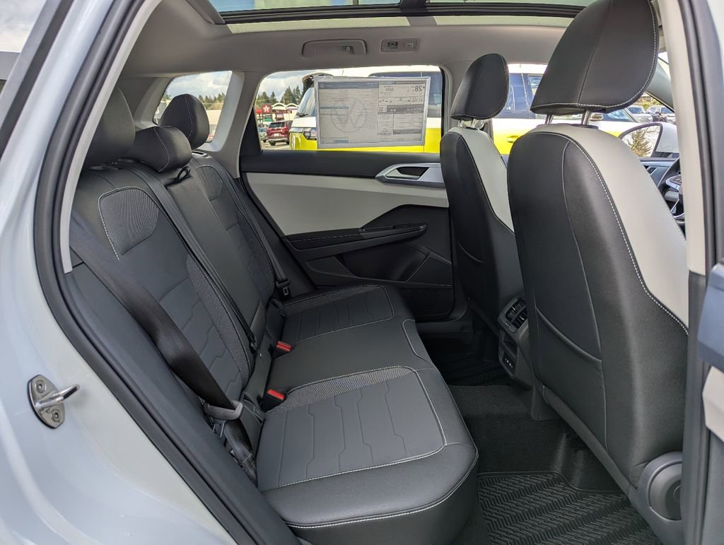 New 2026 Volkswagen Taos SE AWD/4WD image 32