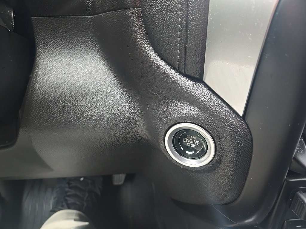 Used 2020 Chevrolet Silverado 1500 LT Trail Boss image 19