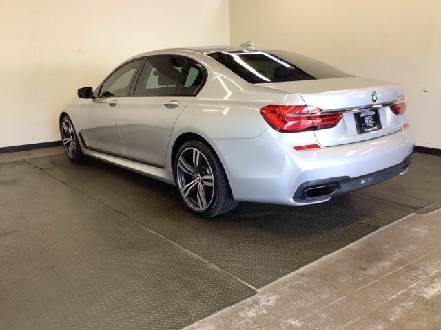Used 2018 BMW 750i RWD image 6