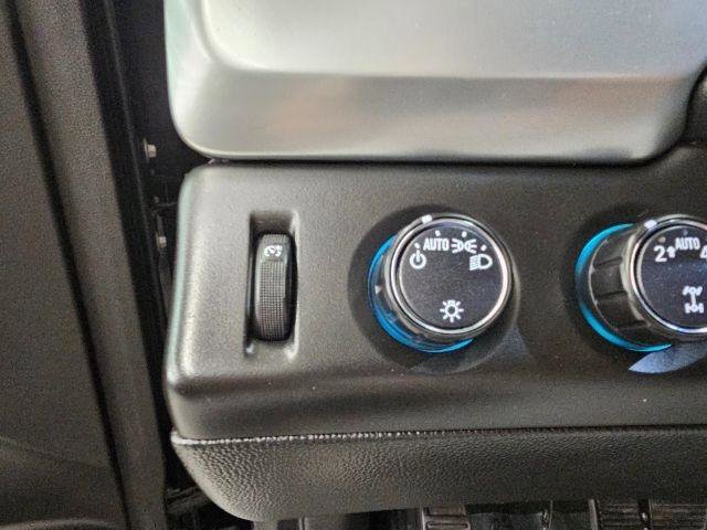 Used 2018 Chevrolet Suburban LT AWD/4WD image 23