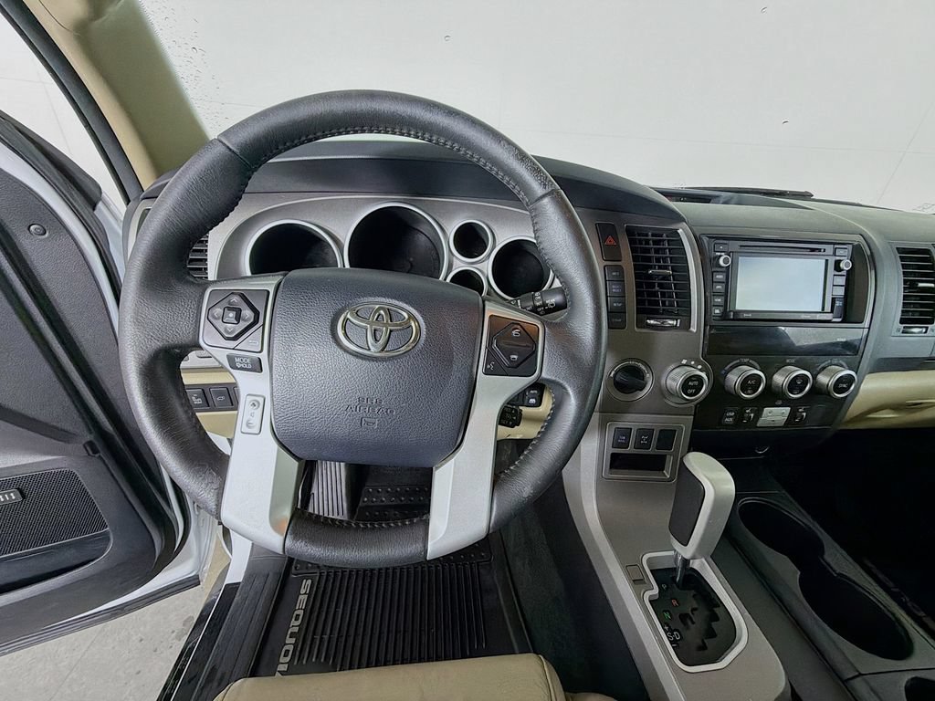 Used 2017 Toyota Sequoia Limited w/ Safety & Convenience Package AWD/4WD image 13