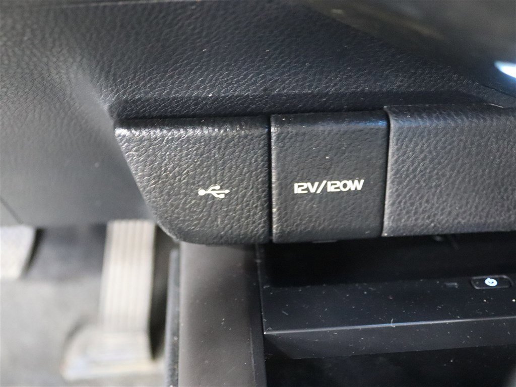 Used 2023 Toyota Camry XSE image 37