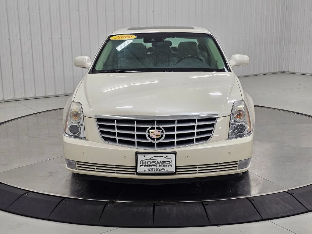 Used 2009 Cadillac DTS FWD image 8