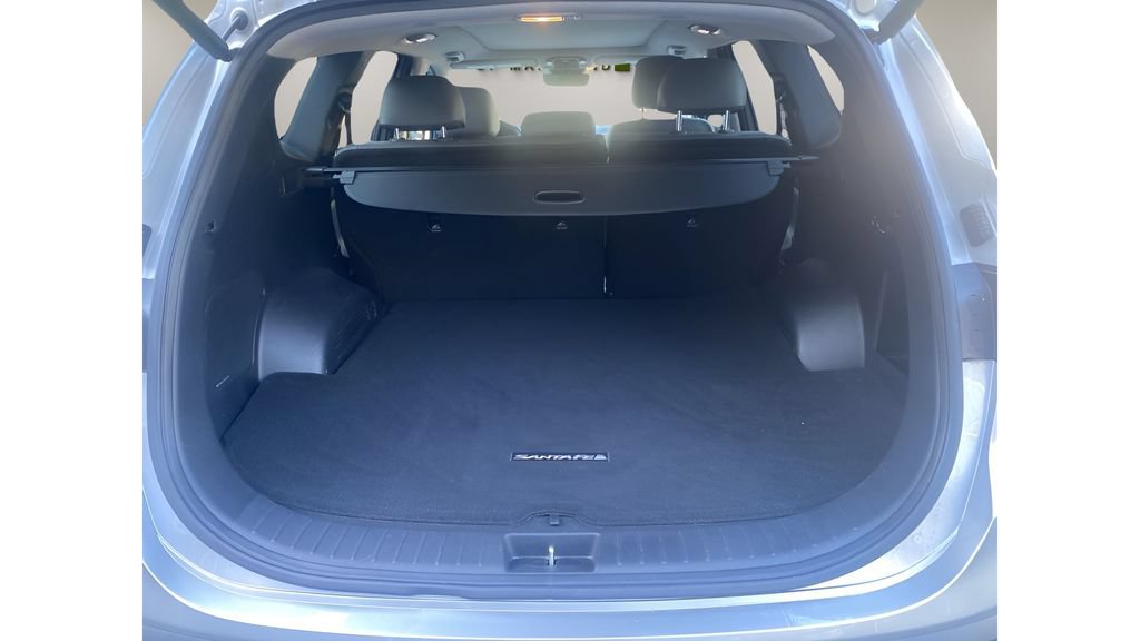 Used 2022 Hyundai Santa Fe Limited FWD image 16