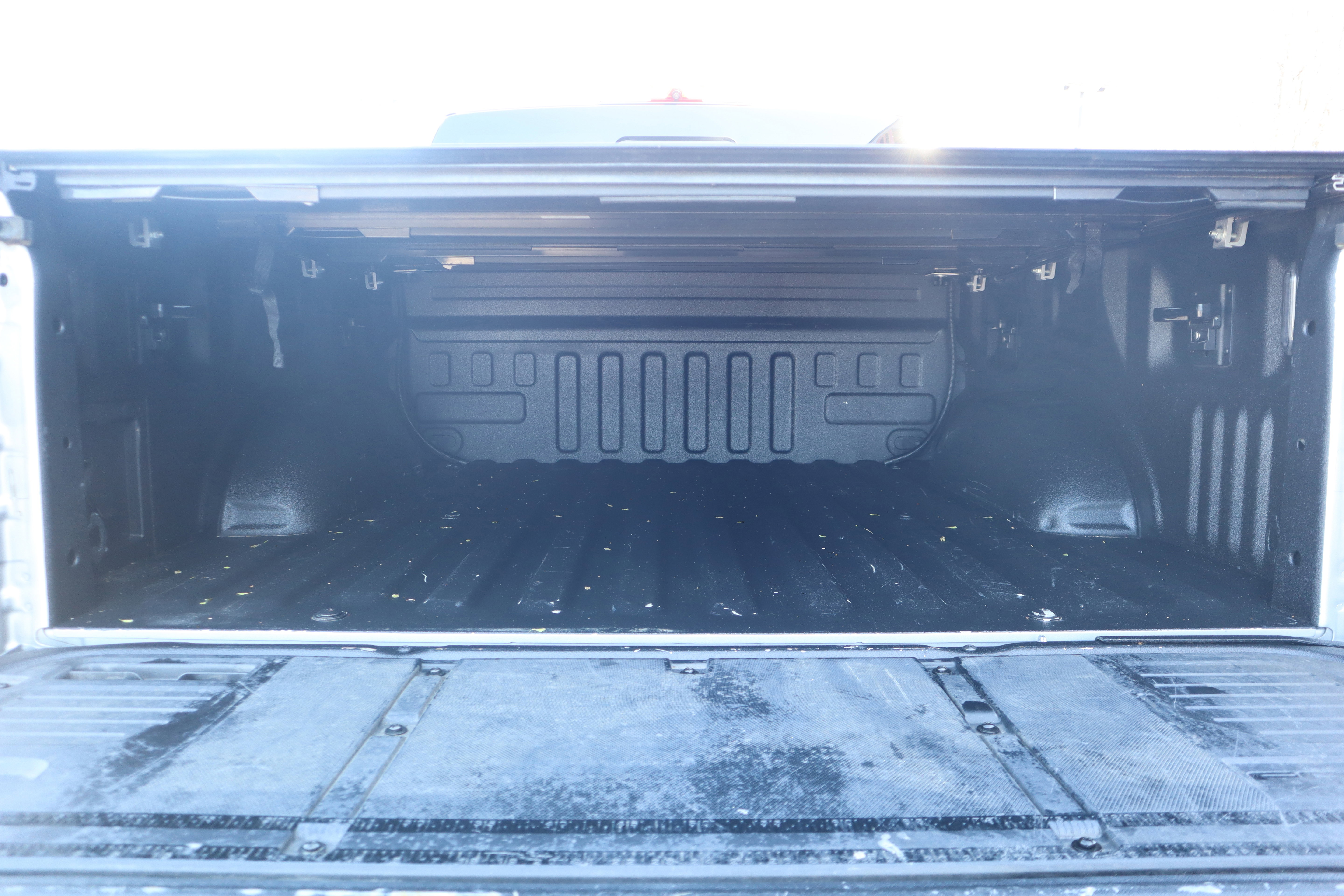 Used 2022 Ford F150 Lariat w/ Max Trailer Tow Package image 38