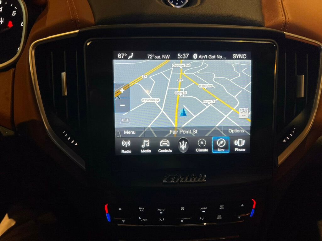 Used 2019 Maserati Ghibli GranSport image 19