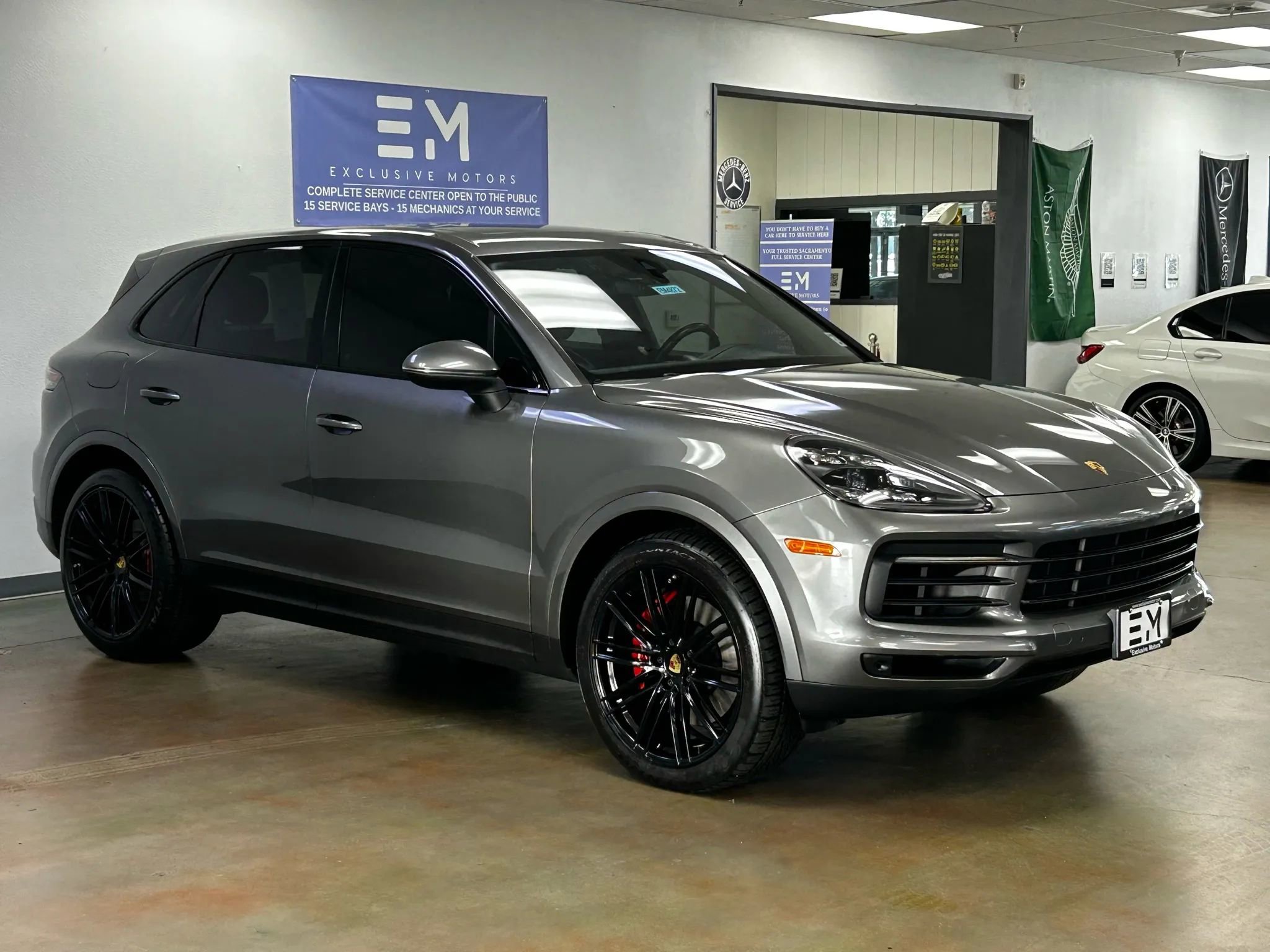 Used 2019 Porsche Cayenne S image 2