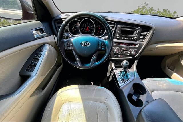 Used 2011 Kia Optima EX FWD image 5