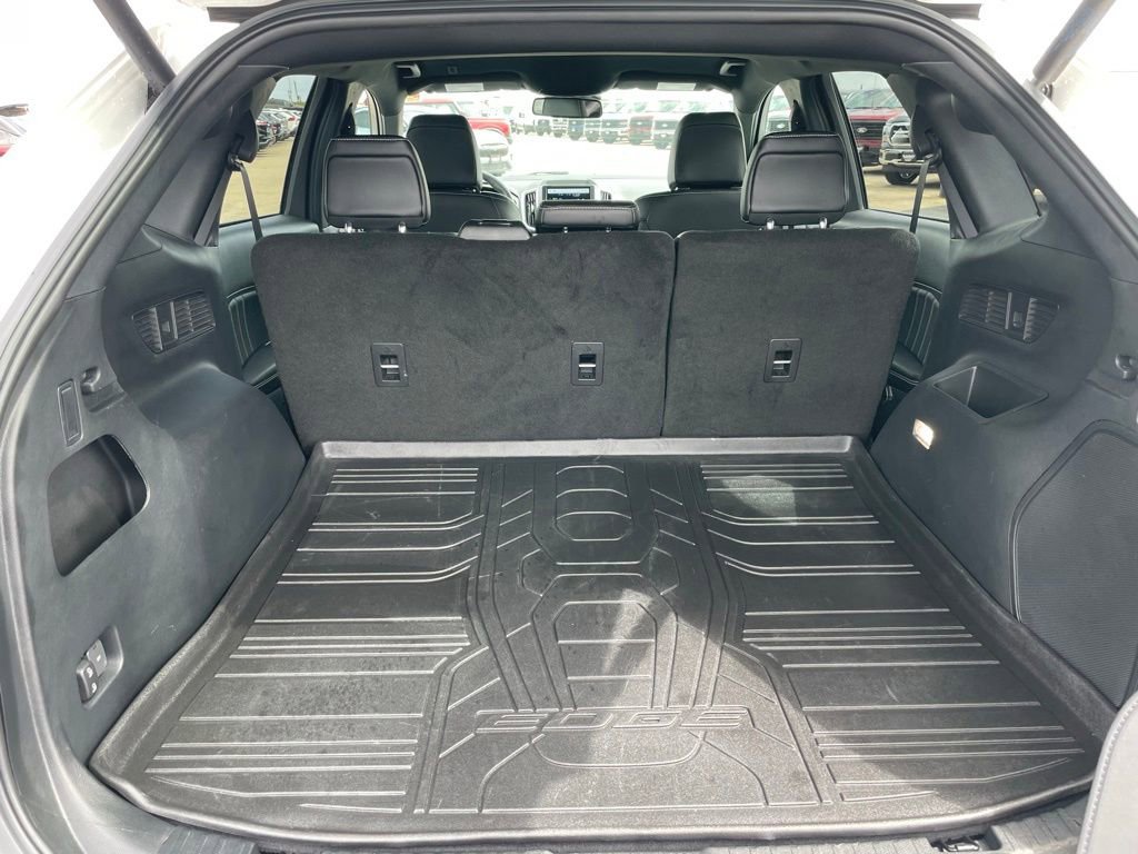 Used 2023 Ford Edge ST w/ Cargo Accessory Package AWD/4WD image 31