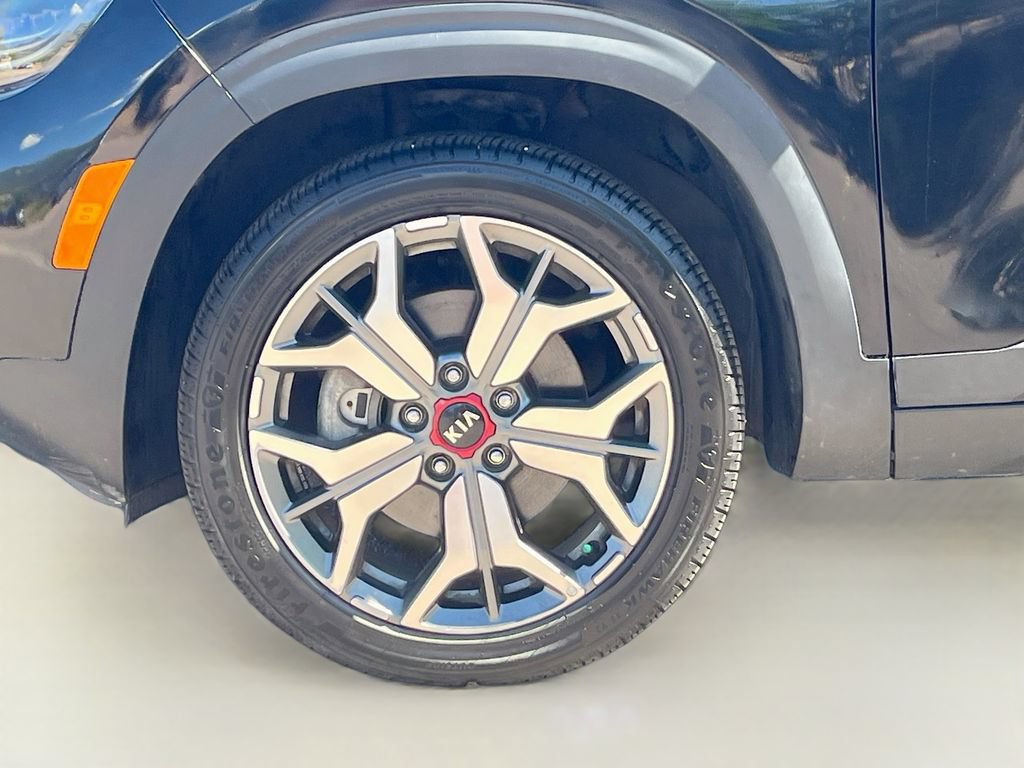 Used 2021 Kia Seltos SX w/ SX Sunroof Package AWD/4WD image 32