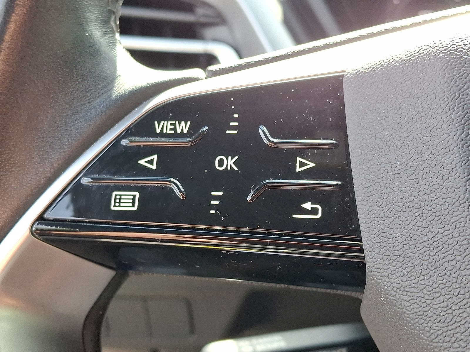 Used 2023 Audi Q4 e-tron Premium Plus w/ Premium Plus AWD/4WD image 23