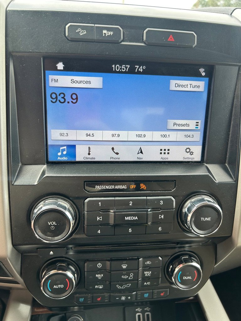 Used 2016 Ford F150 Lariat AWD/4WD image 17