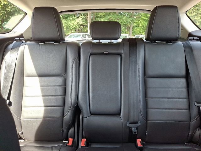 Used 2016 Ford C-MAX Energi SEL w/ Equipment Group 301A image 17