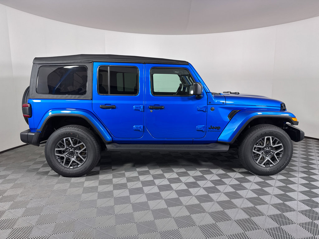 New 2025 Jeep Wrangler Sahara image 34