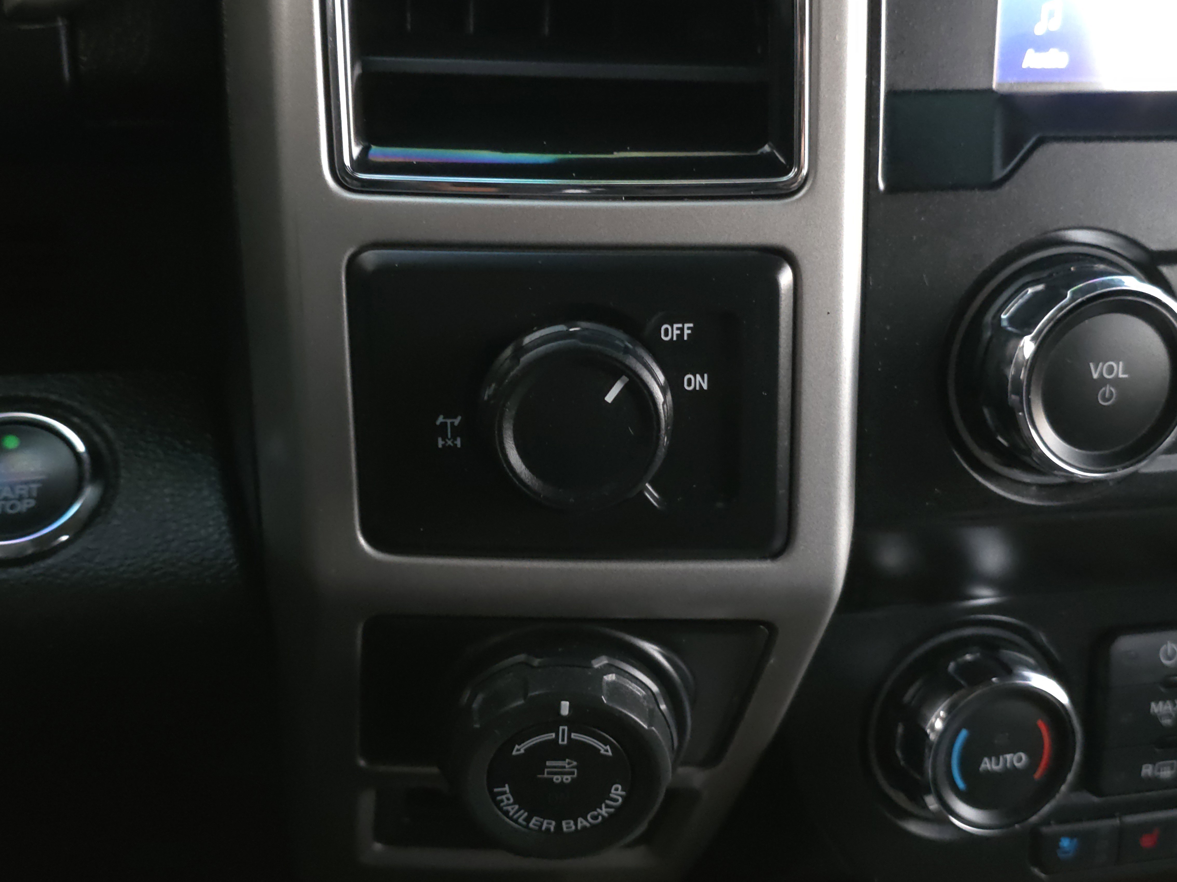 Used 2020 Ford F150 Lariat image 18
