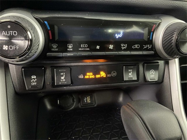 Used 2025 Toyota RAV4 XLE w/ Convenience Package image 23