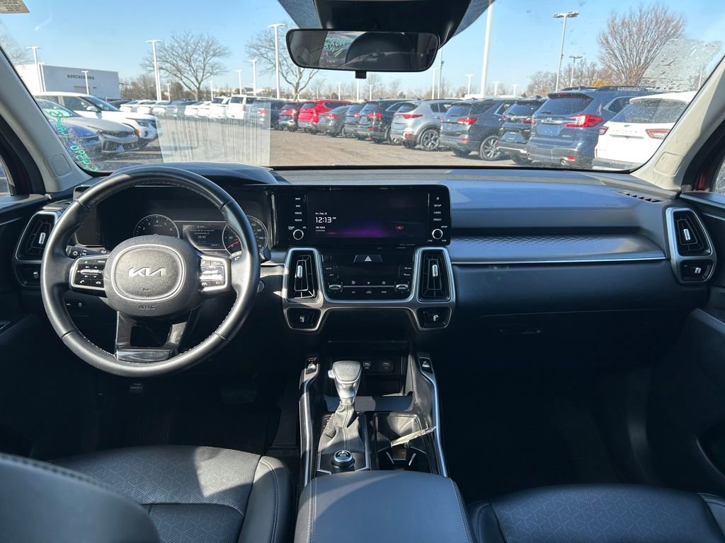 Certified 2022 Kia Sorento S image 9
