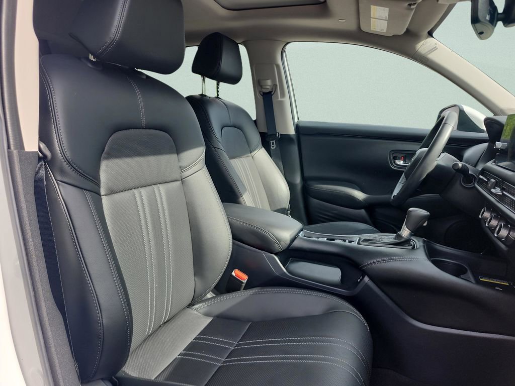 Used 2024 Honda HR-V EX-L image 17
