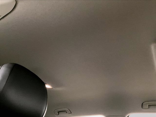 Used 2018 Volkswagen Tiguan SEL FWD image 21