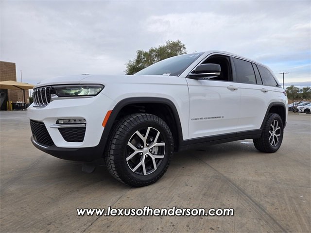 Used 2024 Jeep Grand Cherokee Limited image 2