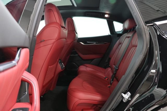 Used 2020 Maserati Levante S GranSport AWD/4WD image 31